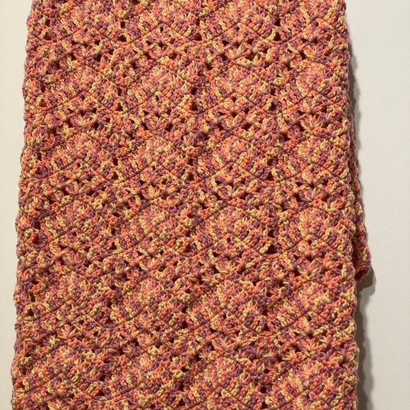 Handmade knit pastel blanket - Picture 3 of 4
